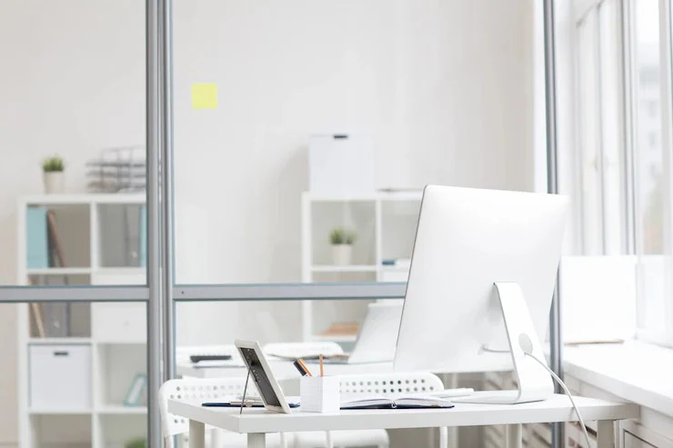 Contoh BUMN yang bergerak di bidang energi adalah