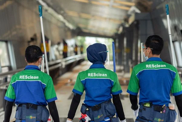 berapa gaji facility care KAI