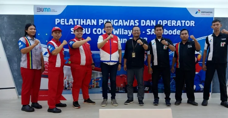 gaji pertamina baju hitam 