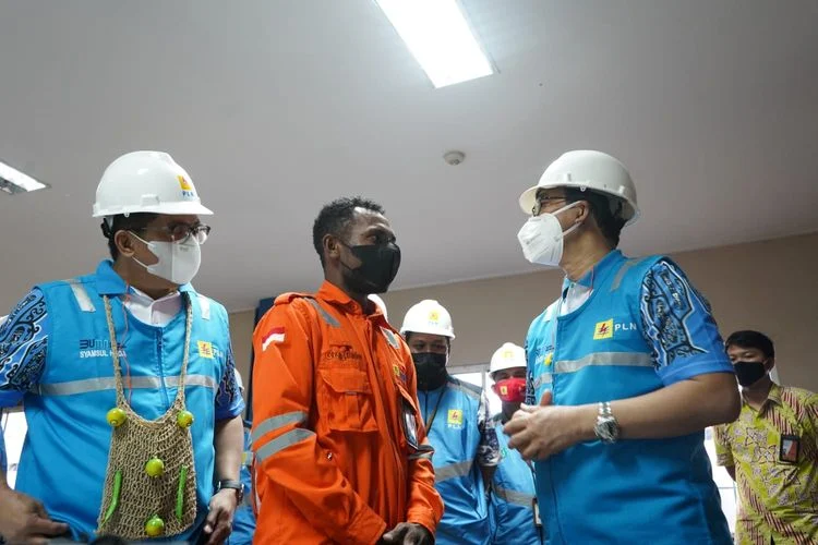 Berapa Gaji PLN Sebulan