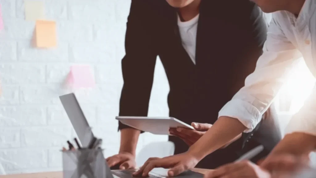 Contoh iklan lowongan kerja BUMN