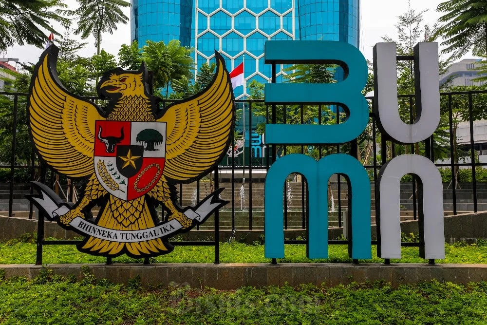 apa arti holding BUMN