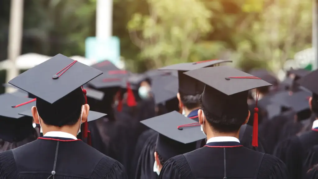 Kualifikasi Pendidikan S1 & S2