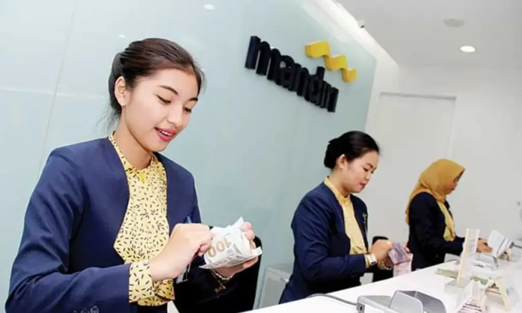 Apakah Gaji Pegawai Bank Kompetitif?