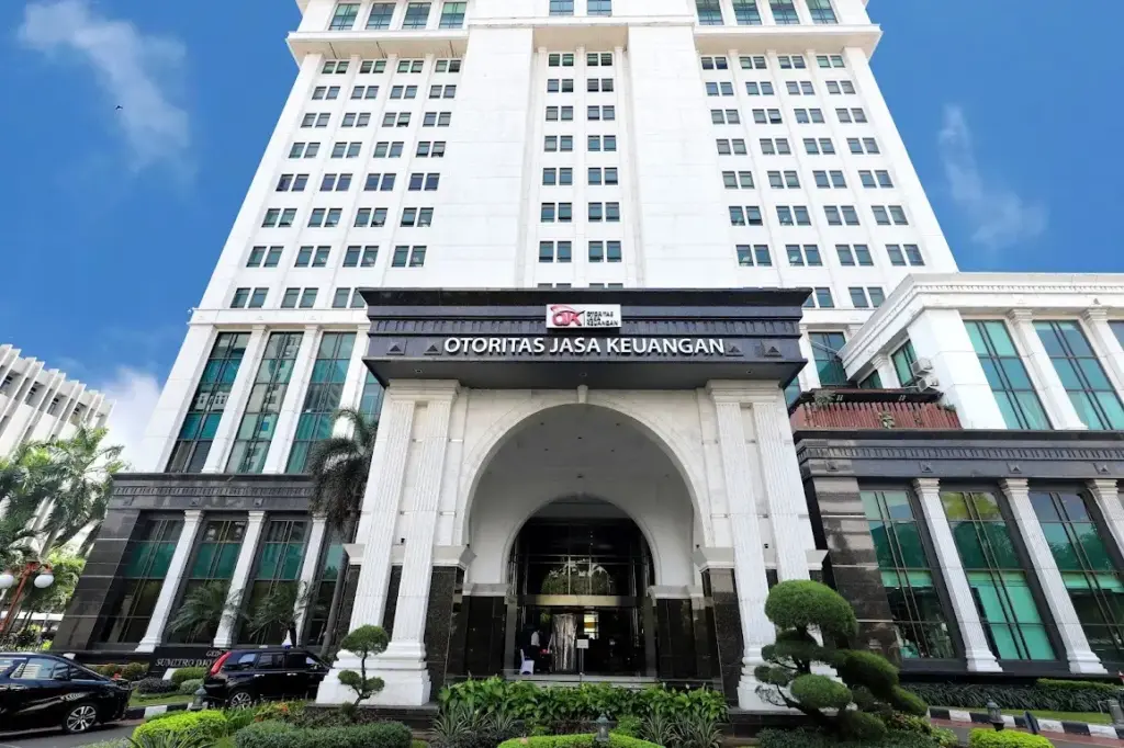 Perbedaan Bank Indonesia dan OJK