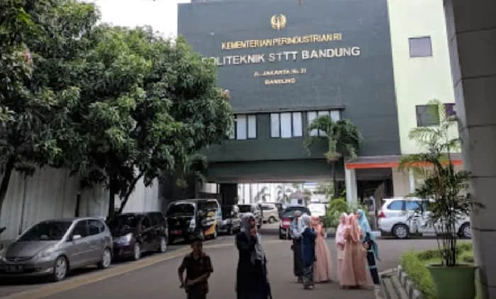sekolah kedinasan di bandung