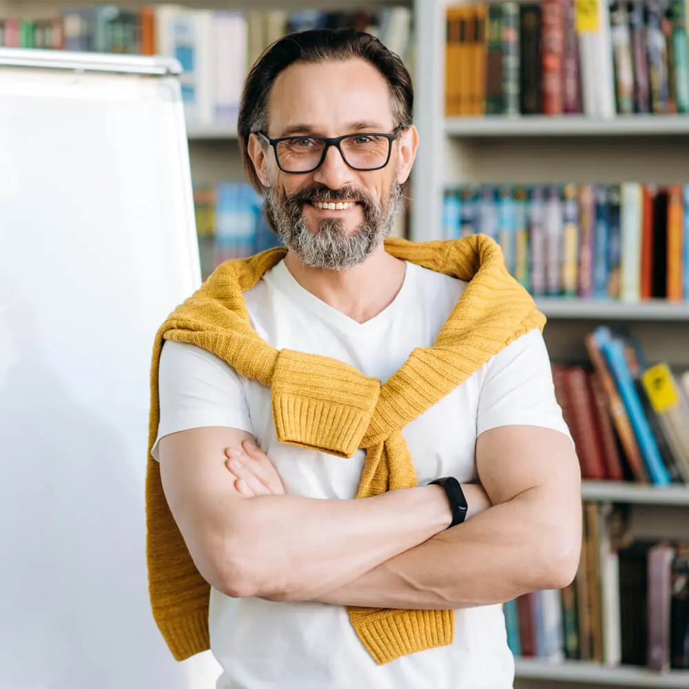 Sekolah Kedinasan yang Memperbolehkan Kacamata: Profil dan Batasan Dioptri