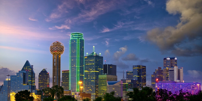 Reunion tower is one of the most iconic buildings in Dallas. 