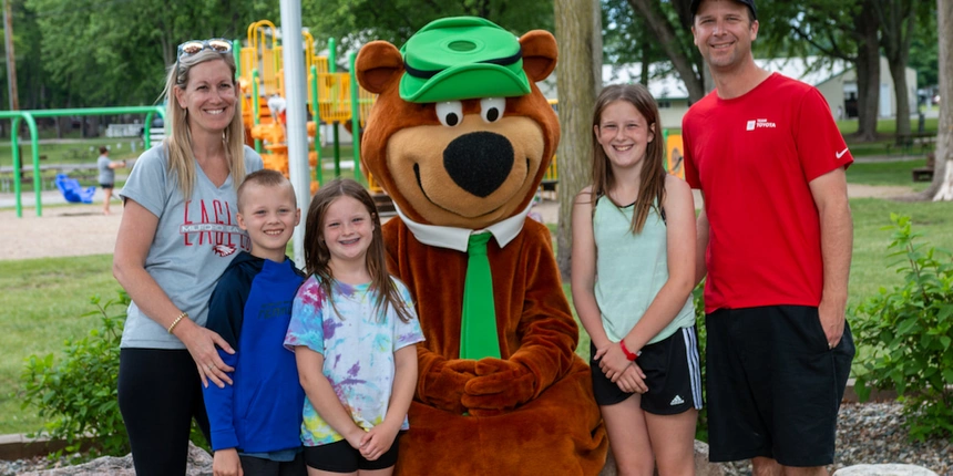 Your chance to meet Yogi Bear™ and friends!