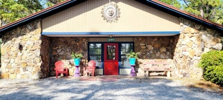 Pineglen Motorcoach and RV Park
