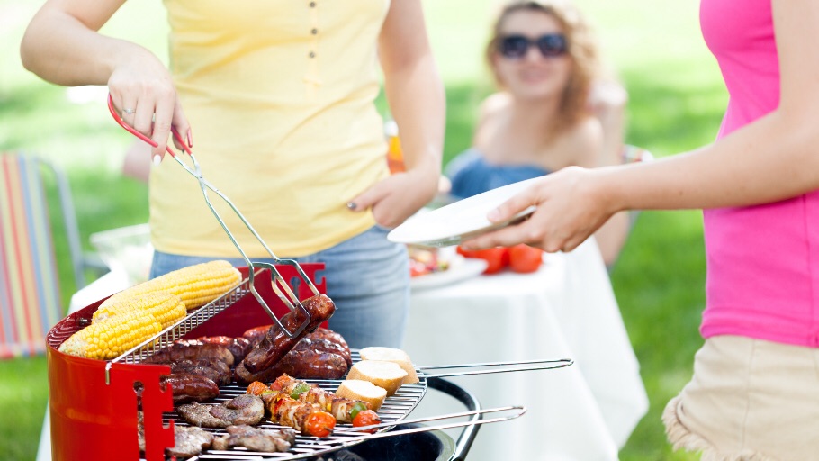 9 Grilling Tips for a Delish Summer Cookout