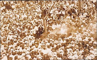 Spectators at the lynching of Jesse Washington. May 16, 1916. Waco, Texas.