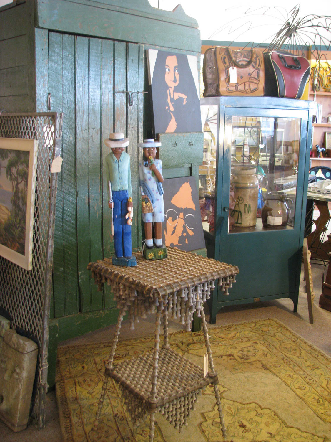 Folk Hadmande Furniture and Folk Art