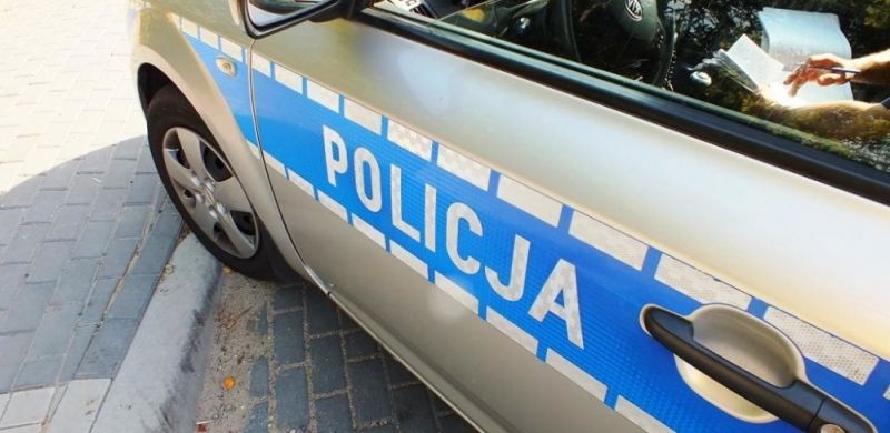 Kolizja na Sidorskiej, policja szuka kierowcy - Zdjęcie główne