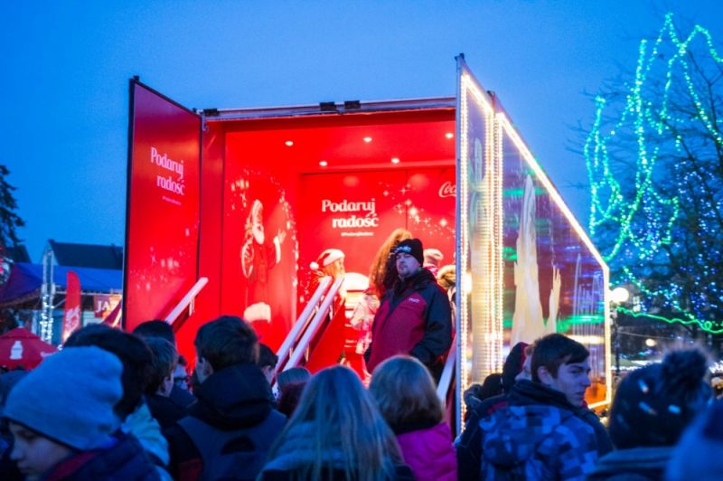 Wrota Coca-Coli otwarte. Magia czerwonej ciężarówki w centrum Białej trwa - Zdjęcie główne