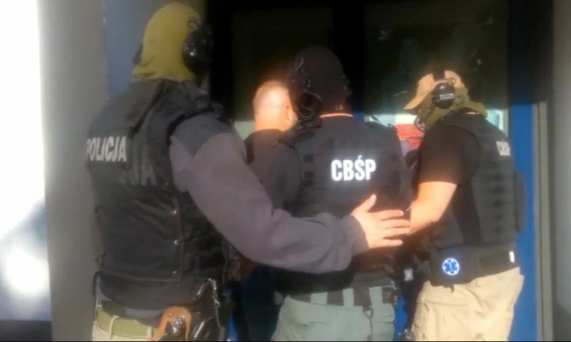 Policjanci CBŚP rozbili zorganizowaną grupę przestępczą - Zdjęcie główne