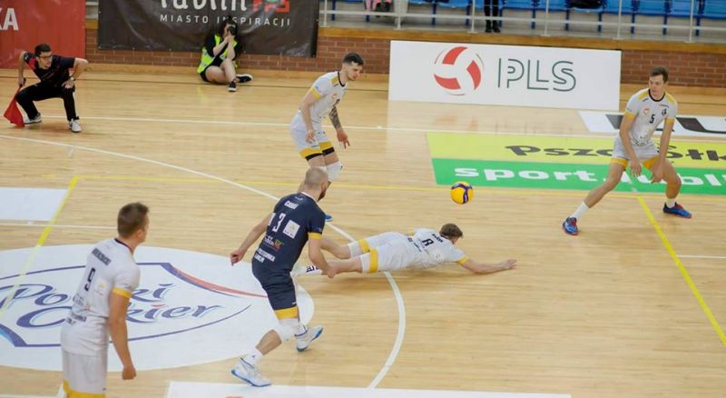 ZAKSA lepsza w starciu beniaminków - Zdjęcie główne