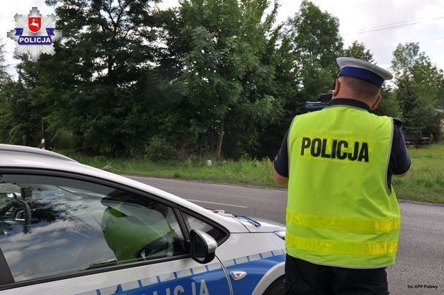 Przed nami ostatni weekend wakacji. Policja apeluje o zachowanie ostrożności na drodze.  - Zdjęcie główne