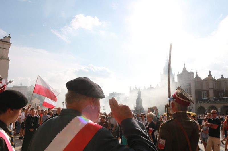 O 17:00 rozbrzmiał dźwięk syren. Dziś 75. Rocznica wybuchu Powstania Warszawskiego - Zdjęcie główne