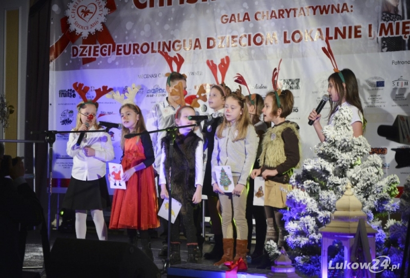 Charytatywne piosenki świąteczne dla potrzebujących - Zdjęcie główne
