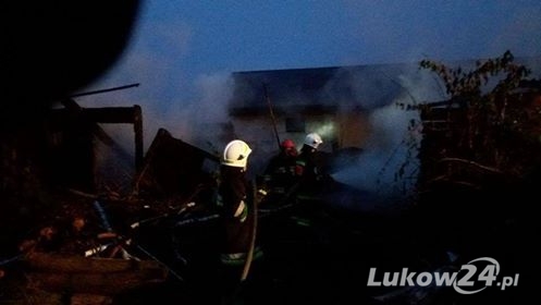 26 strażaków gasiło pożar - Zdjęcie główne