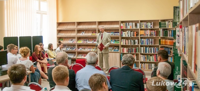 Agresja sowiecka na Polskę - wystawa w bibliotece - Zdjęcie główne