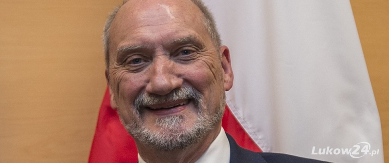 Macierewicz jednak nie w Łukowie - Zdjęcie główne