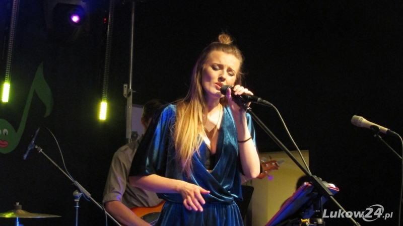 Paulina Grochowska na łukowskiej scenie - Zdjęcie główne