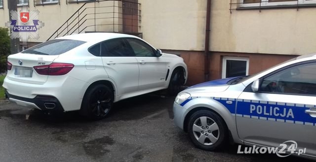 Policjanci odzyskali BMW za prawie pół bańki - Zdjęcie główne