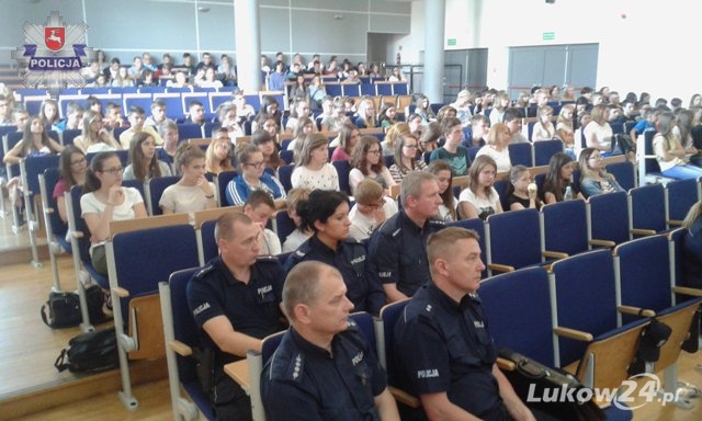 Cyberprzestępczość tematem debaty - Zdjęcie główne