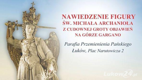 Nawiedzenie figury św. Michała Archanioła w parafii Przemienienia Pańskiego w  Łukowie  - Zdjęcie główne