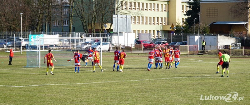 Zimowy mecz na wiosnę. Orlęta - Włodawianka 1:1 - Zdjęcie główne