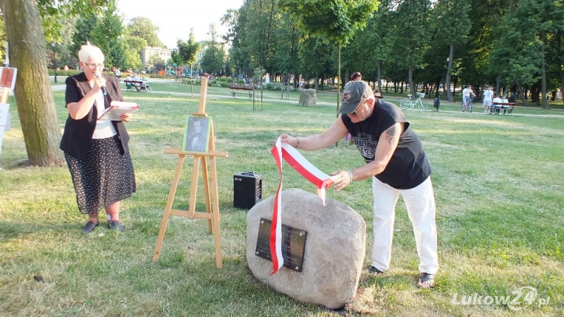 Kolejna kamienna strona historii miasta - Zdjęcie główne