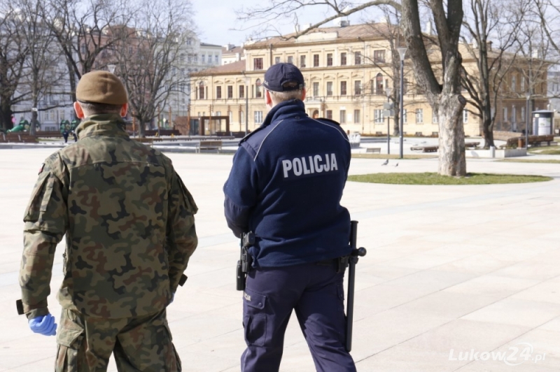 Na święta zostajemy w domach  - Zdjęcie główne