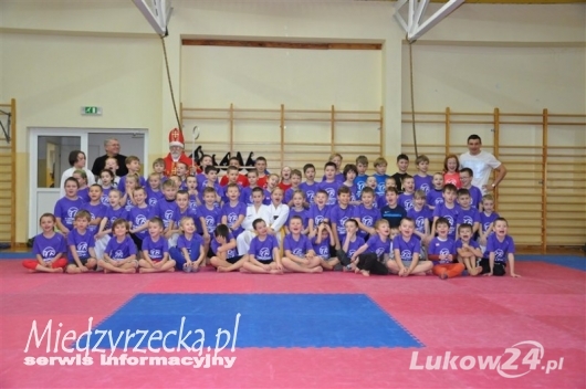 Trening taekwondo z Mikołajem - Zdjęcie główne