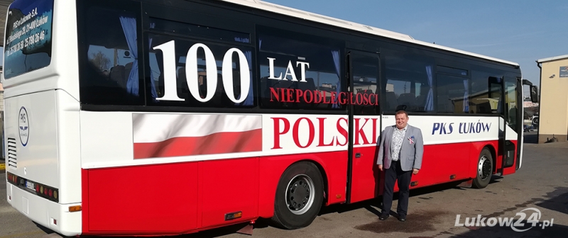 Autobus na 100-lecie niepodległości - Zdjęcie główne