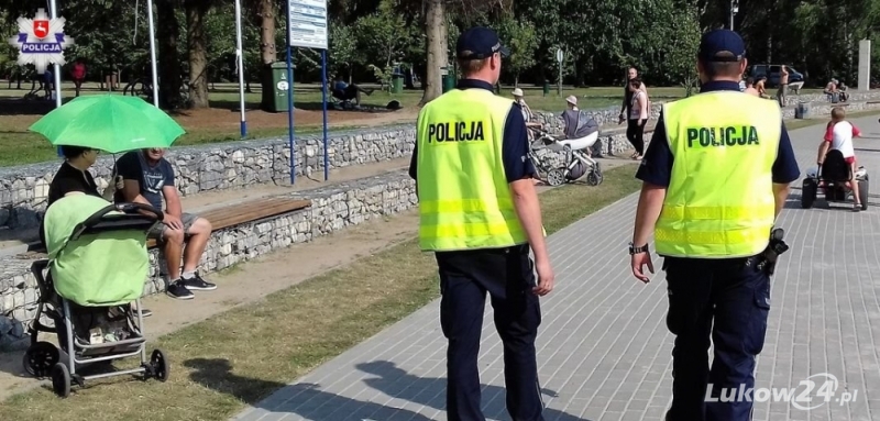 Zalew pod okiem policjantów - Zdjęcie główne