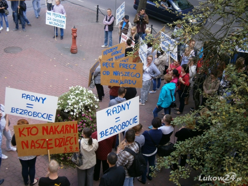 Pracownicy piekarni protestują przeciwko szykanom  - Zdjęcie główne