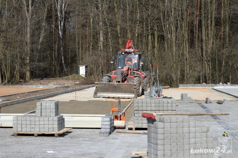 Trwają prace nad zalewem Zimna Woda w Łukowie  (GALERIA) - Zdjęcie główne