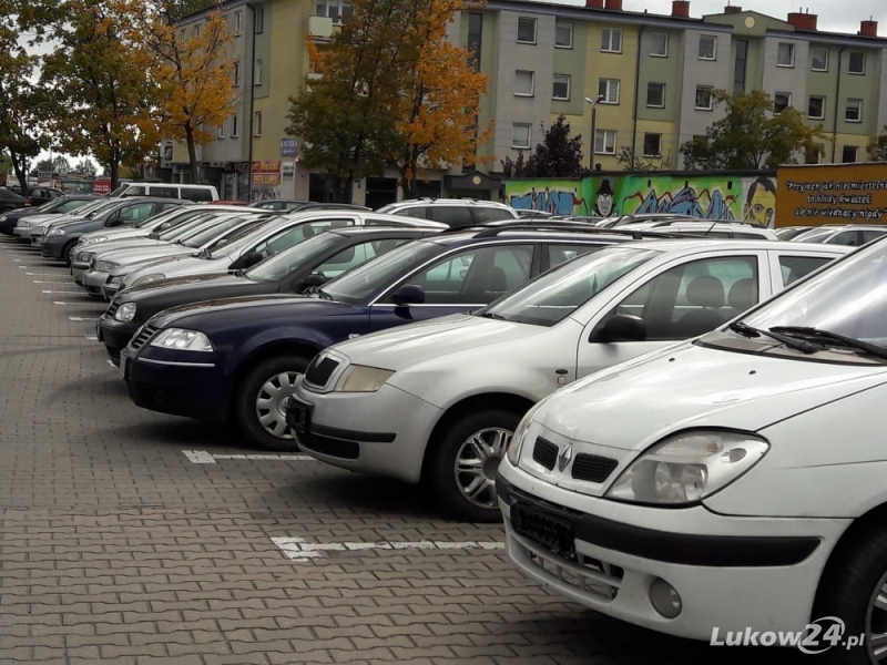 Na drogach coraz tłoczniej - Zdjęcie główne