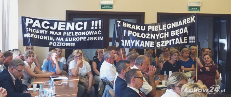 Grożą odejściem od łóżek pacjentów - Zdjęcie główne