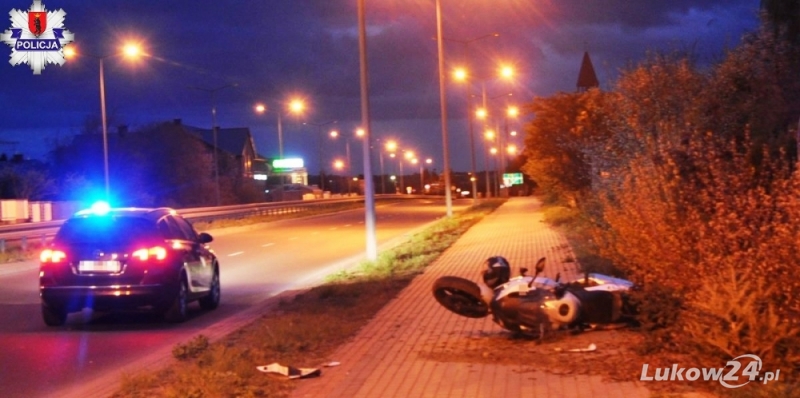 Wypadek na małej obwodnicy. Ranny motocyklista  - Zdjęcie główne