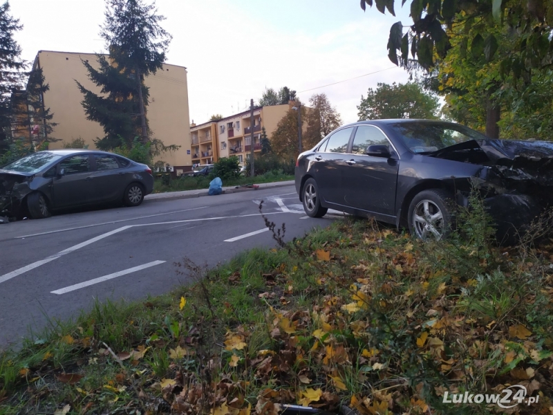 Wypadek w Ławkach. 4 osoby trafiły do szpitala. - Zdjęcie główne