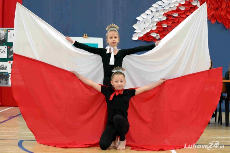 "Jedynka" uczciła Niepodległą - Zdjęcie główne