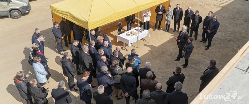 Budowali stadion Legii, budują fabrykę w Łazach - Zdjęcie główne