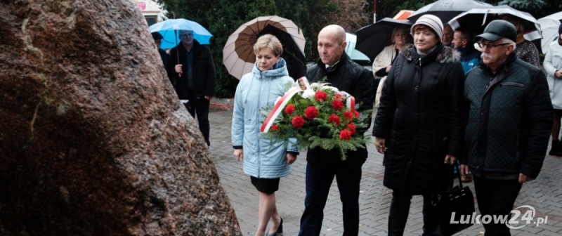 Tablica na stulecie niepodległości - Zdjęcie główne