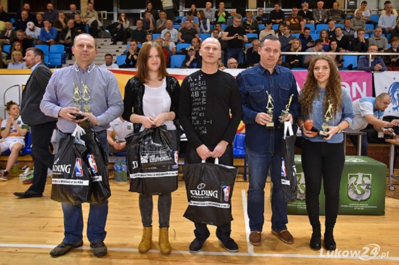  Bialskie koszykarki odebrały nagrodę w Lublinie - Zdjęcie główne