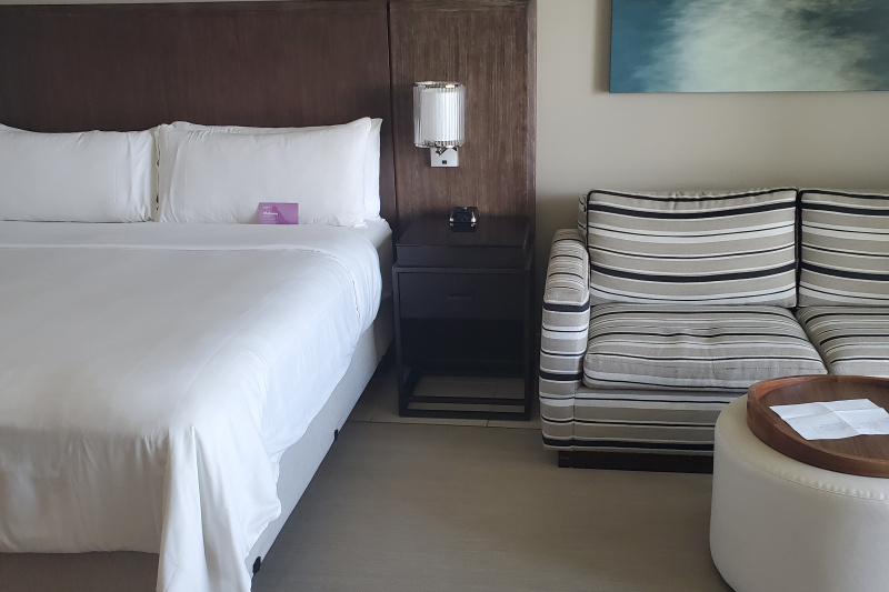 Ocean view room with bathtub