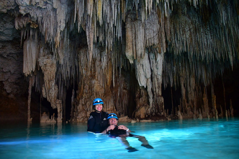 Río Secreto Wet Cave