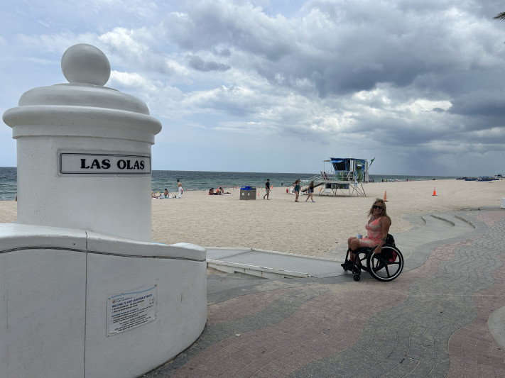 Las Olas Beach - Accessible Beach Mats